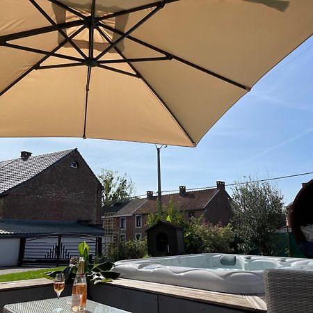 Bed and Breakfast La Couette Du Voyageur Wanze Exterior foto
